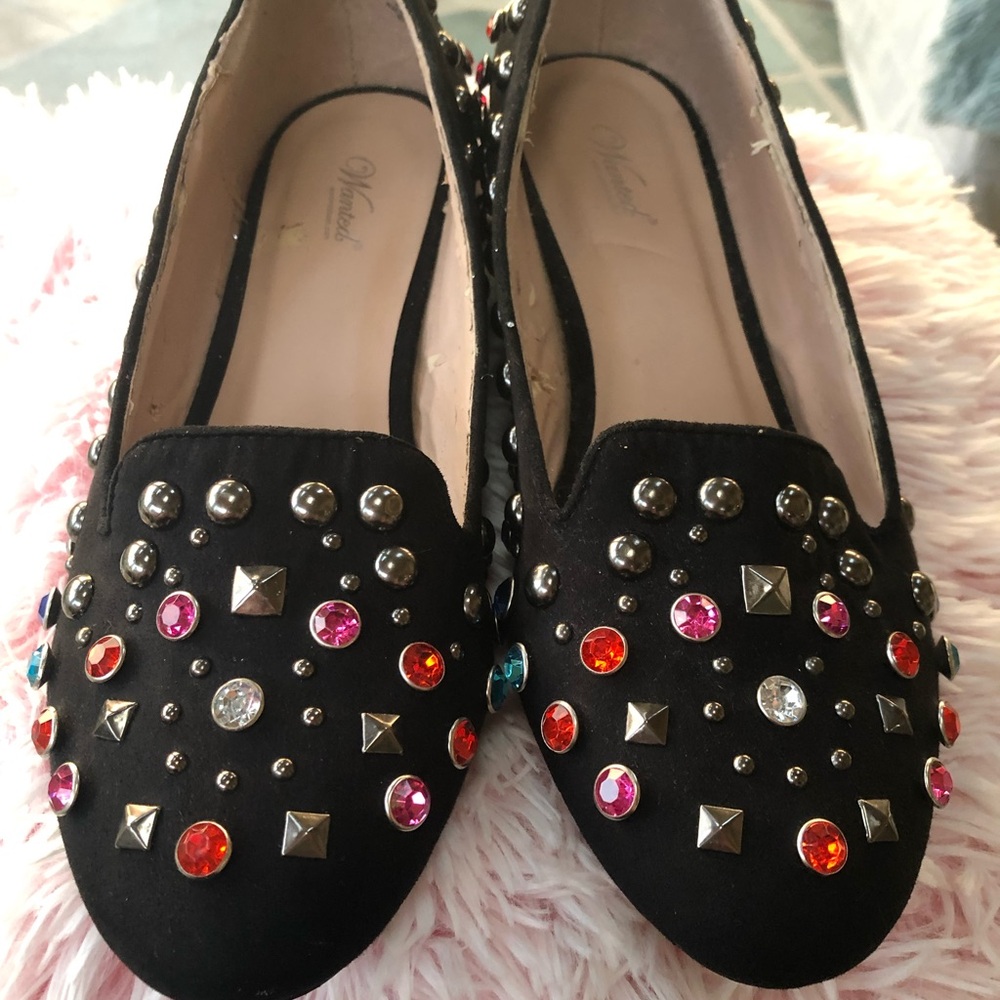 Wanted footwear..elegant